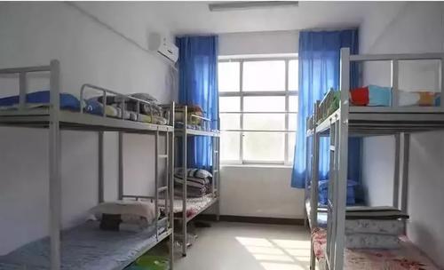 自贡市大安职业技术学校宿舍环境、寝室环境