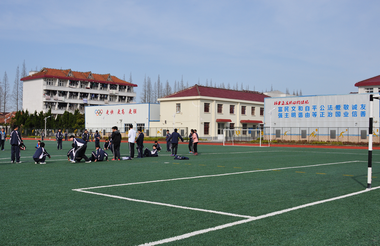 上海市工程技术管理学校环境、学校图片