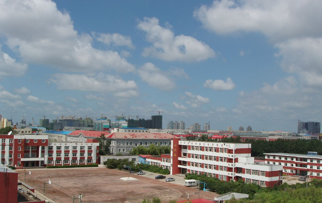 大庆市蒙妮坦中等职业技术学校环境、学校图片