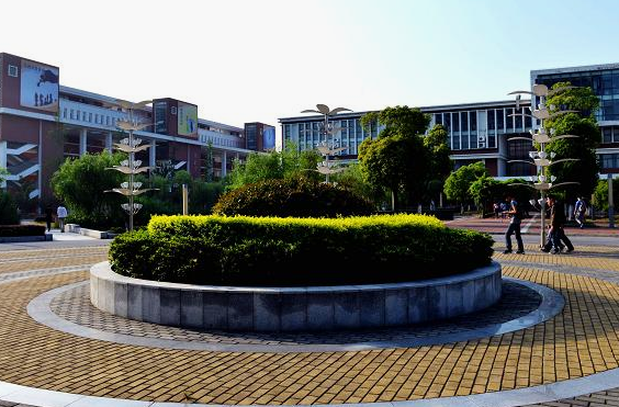 平南县第二中等职业技术学校